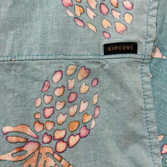 RIP CURL Boys surf shirt, Button-Down, Worn ONE Time, looks BRAND NEW!! - Picture 10 of 13